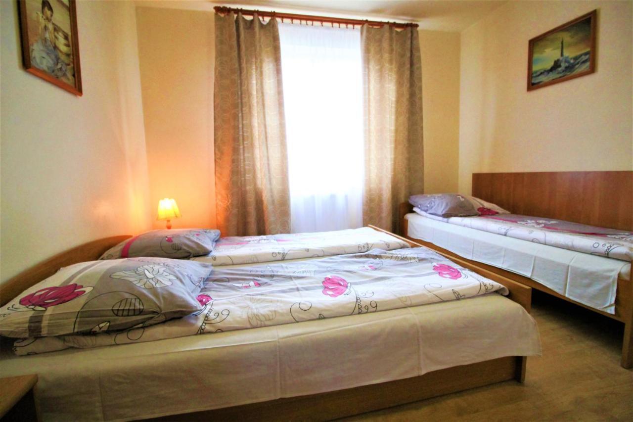 Michalek W Rowach Bed & Breakfast รอวี ภายนอก รูปภาพ