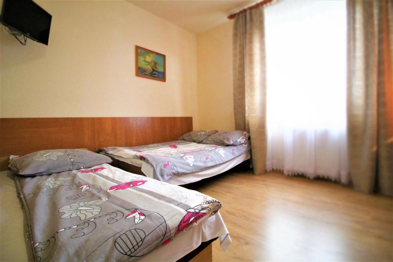Michalek W Rowach Bed & Breakfast รอวี ภายนอก รูปภาพ
