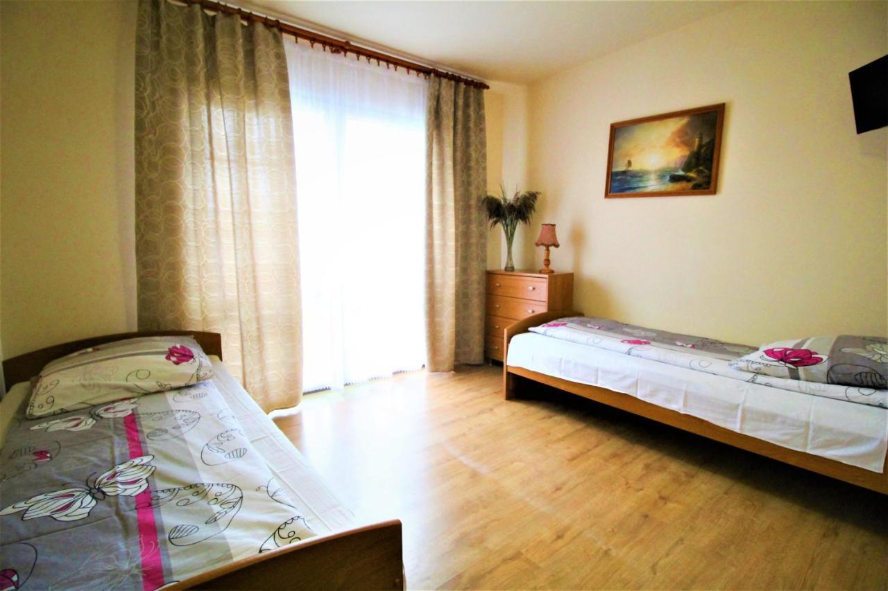 Michalek W Rowach Bed & Breakfast รอวี ภายนอก รูปภาพ