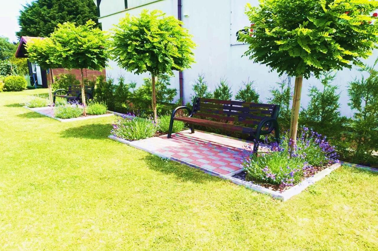 Michalek W Rowach Bed & Breakfast รอวี ภายนอก รูปภาพ