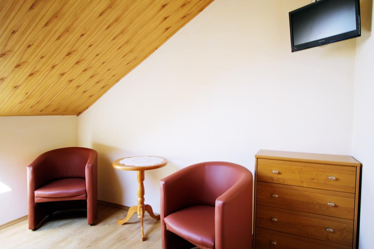 Michalek W Rowach Bed & Breakfast รอวี ภายนอก รูปภาพ