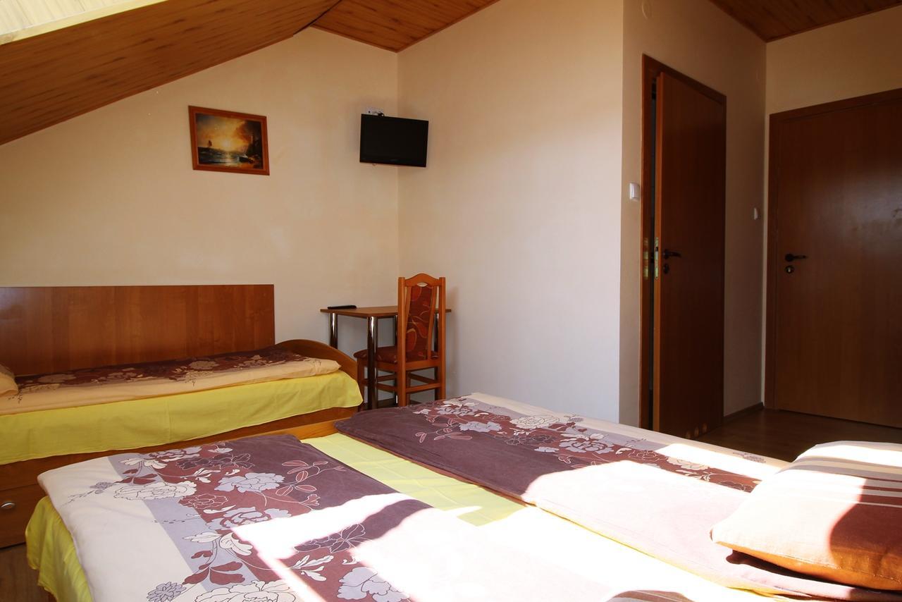 Michalek W Rowach Bed & Breakfast รอวี ภายนอก รูปภาพ