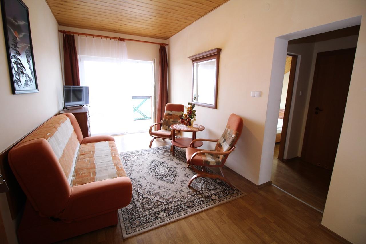 Michalek W Rowach Bed & Breakfast รอวี ภายนอก รูปภาพ