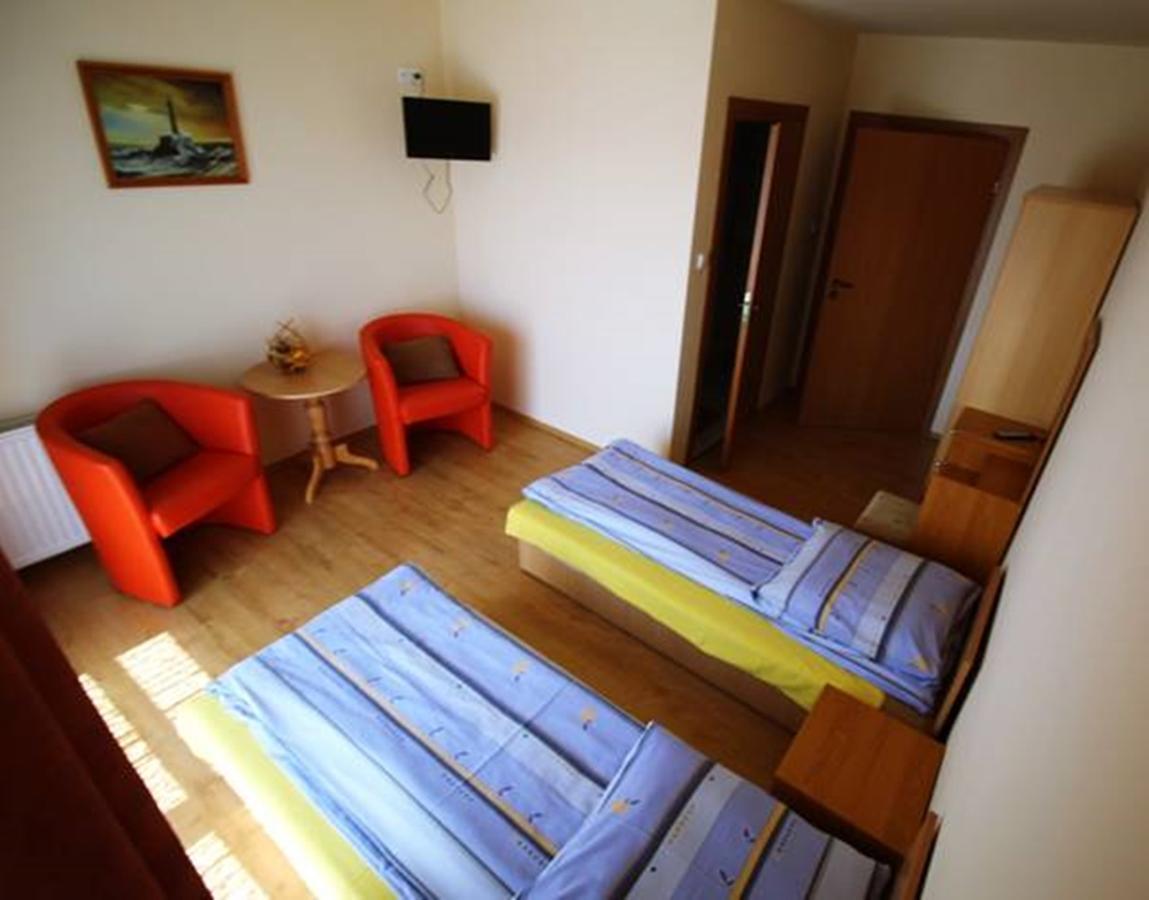 Michalek W Rowach Bed & Breakfast รอวี ภายนอก รูปภาพ
