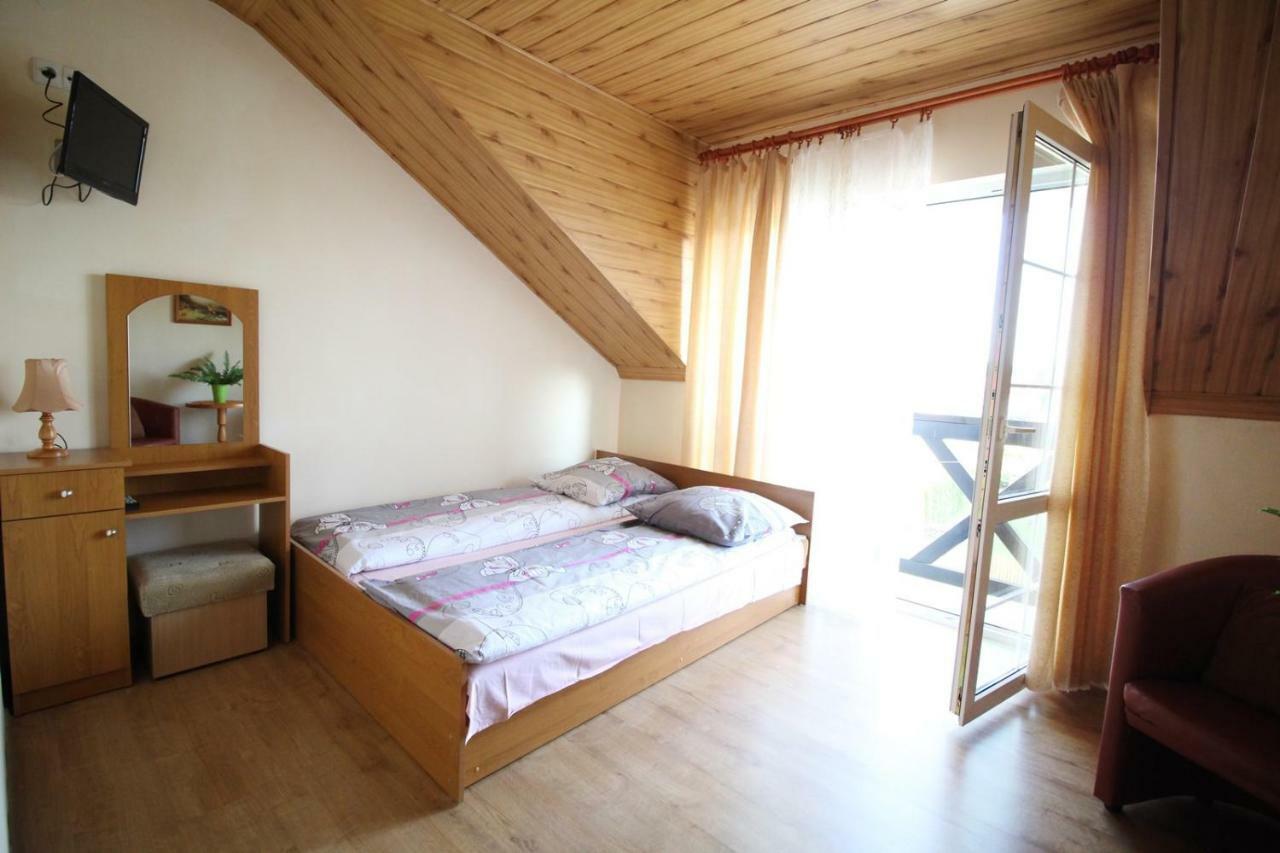 Michalek W Rowach Bed & Breakfast รอวี ภายนอก รูปภาพ