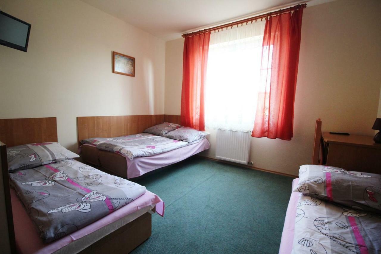 Michalek W Rowach Bed & Breakfast รอวี ภายนอก รูปภาพ