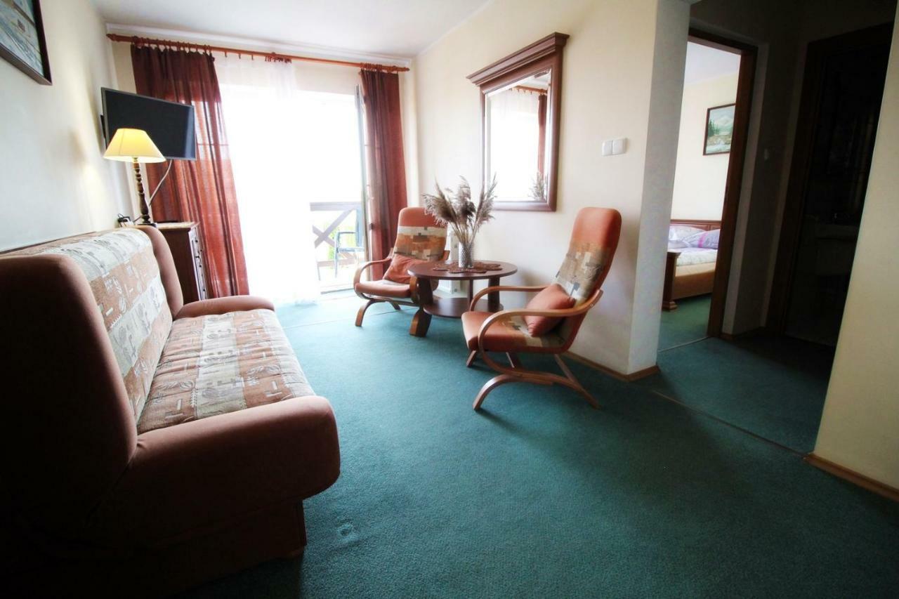 Michalek W Rowach Bed & Breakfast รอวี ภายนอก รูปภาพ